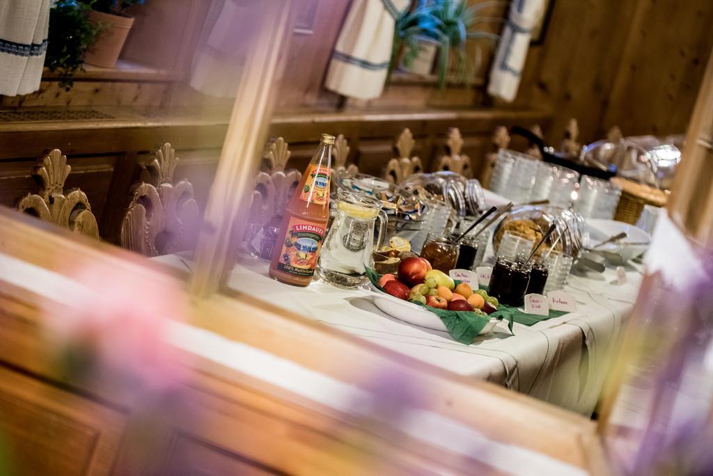 Hotel-Gasthof Adler Lindau  Bilik gambar